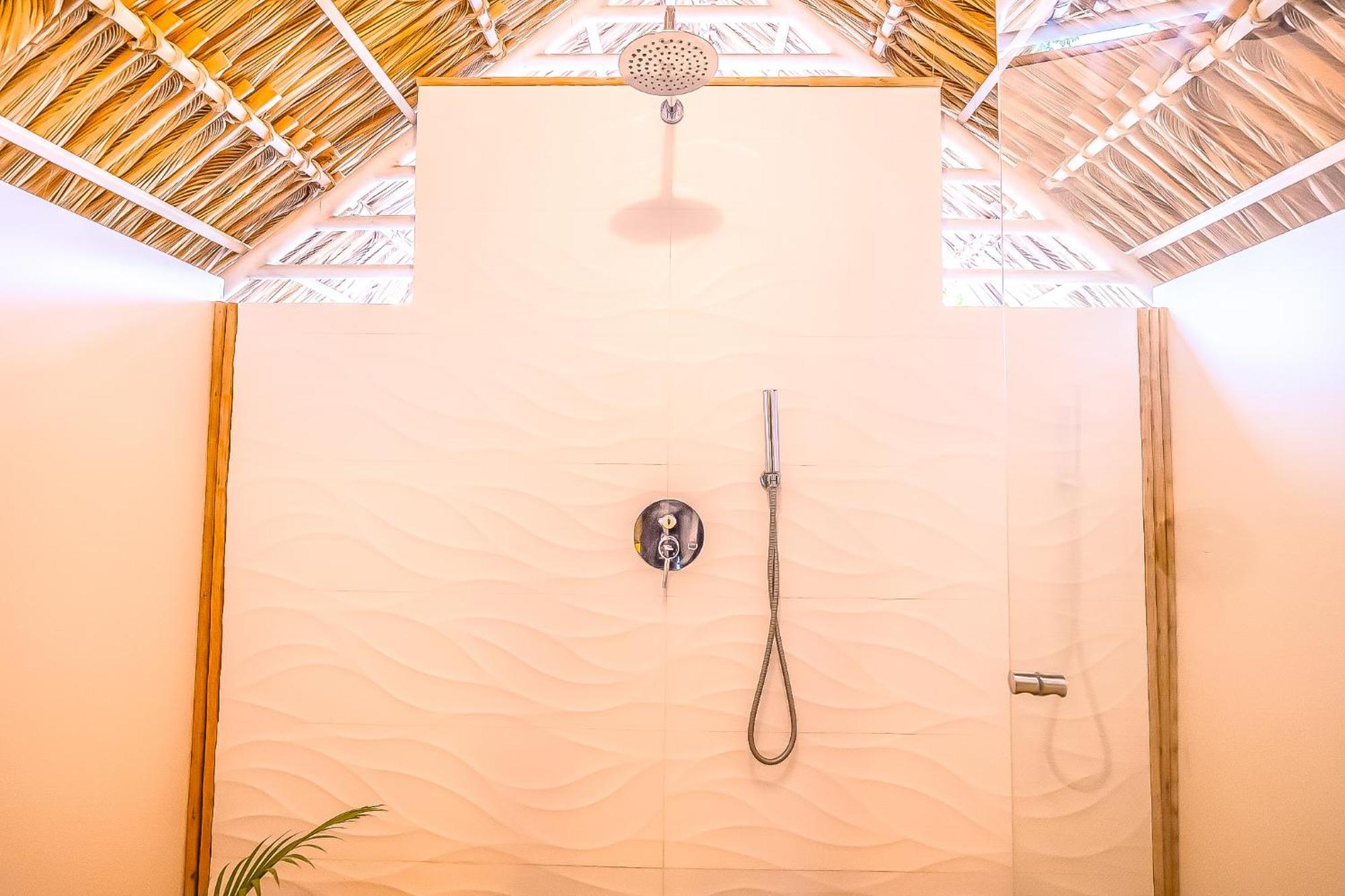 Les Voiles Blanches - Luxury Lodge Tamarindo Quarto foto